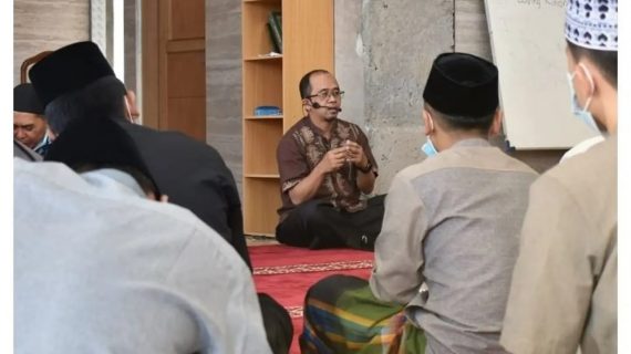 Khutbatul 'Arsy : Membangkitkan Semangat Para Santri One Qur'an Institute